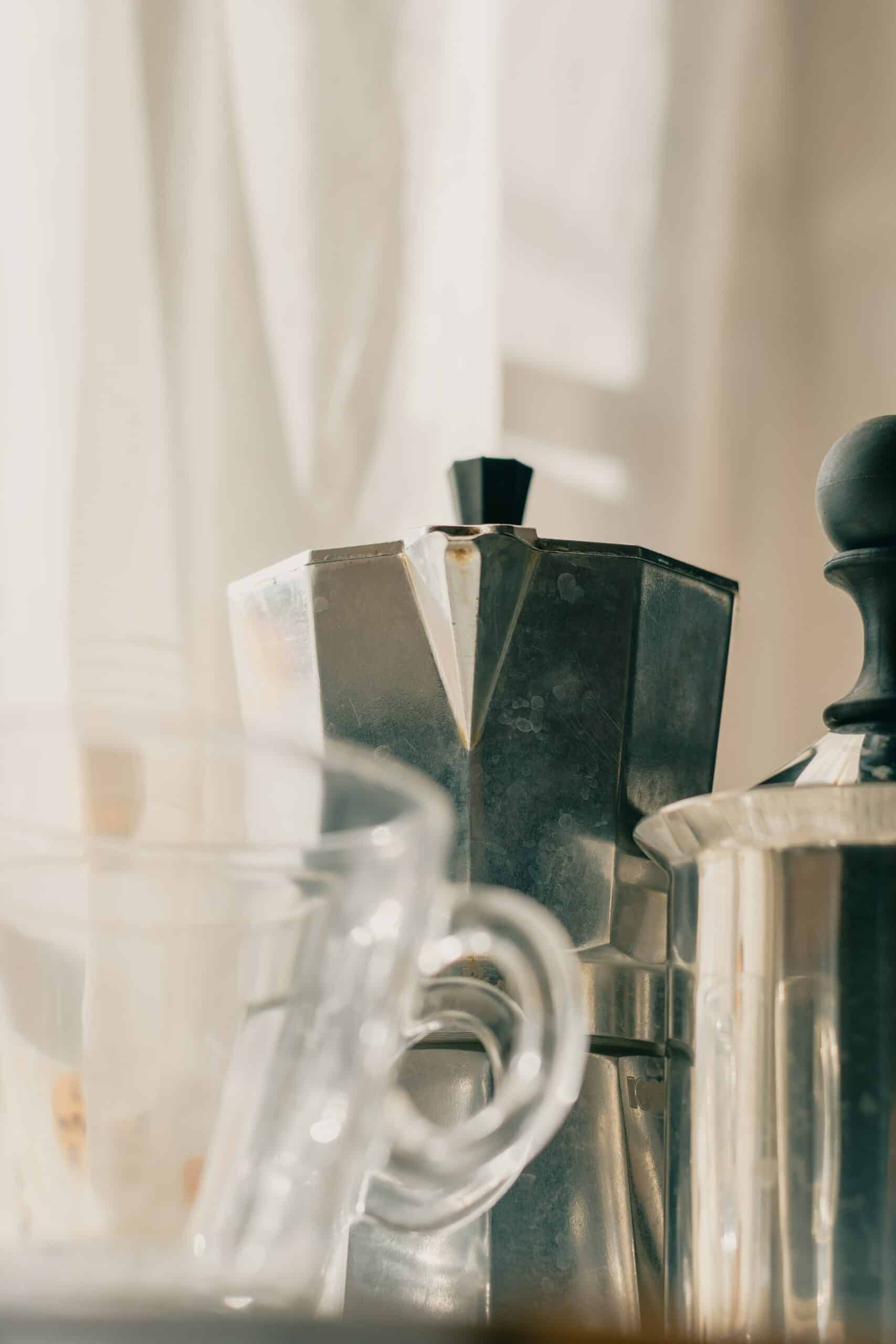 How to Use a Moka Pot Properly (Step By Step Guide) Espresso Insiders