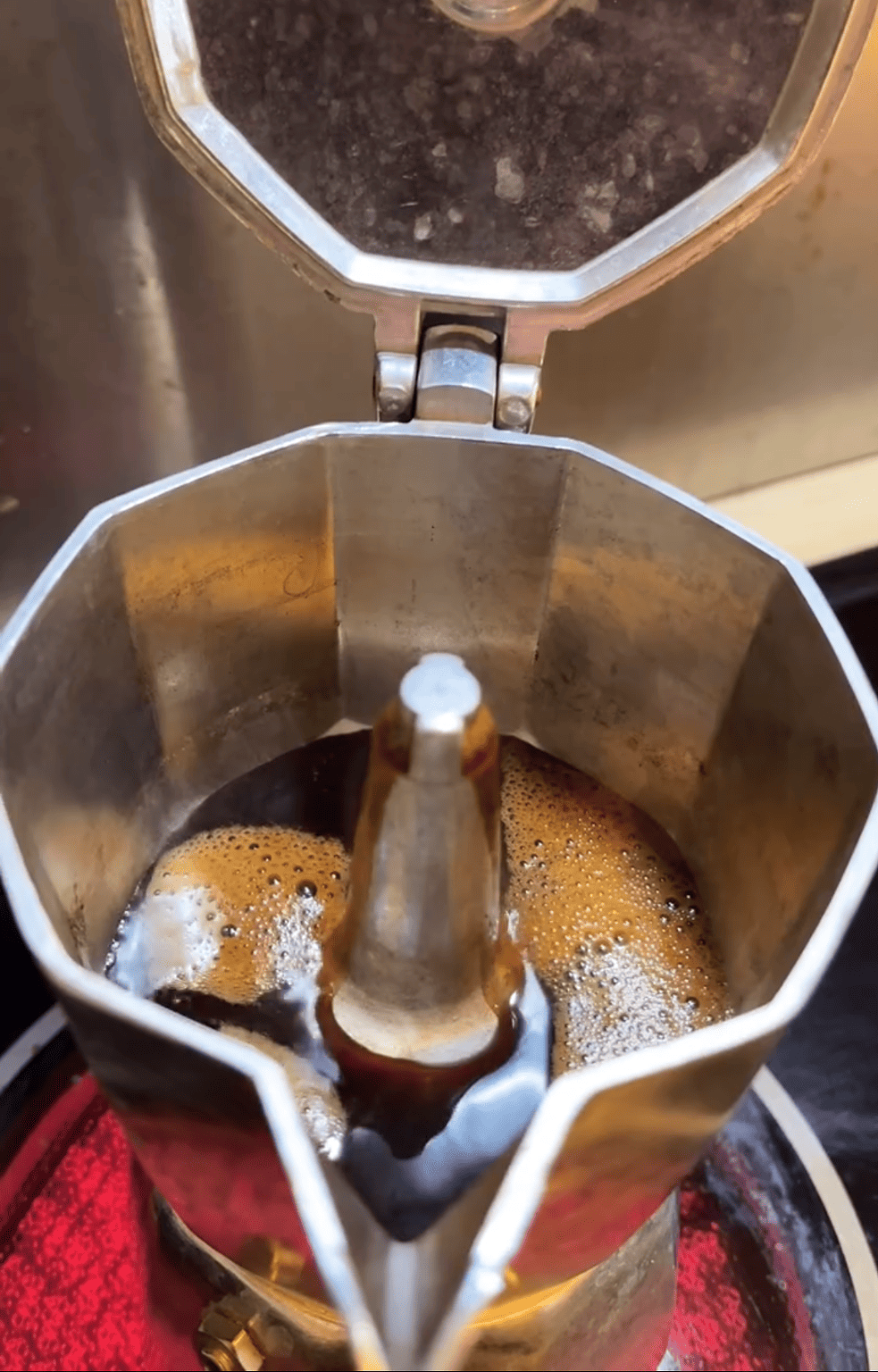 James Hoffmann's Moka Pot Recipe Explained Espresso Insiders